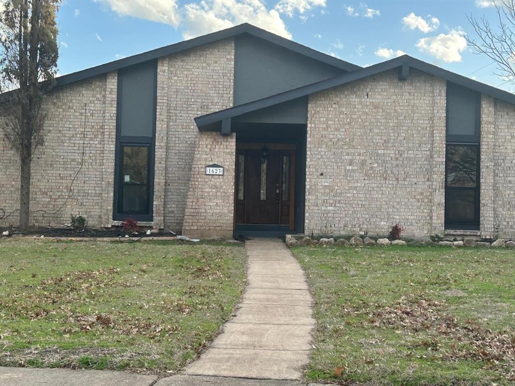 1623 Aurora Drive Property Photo