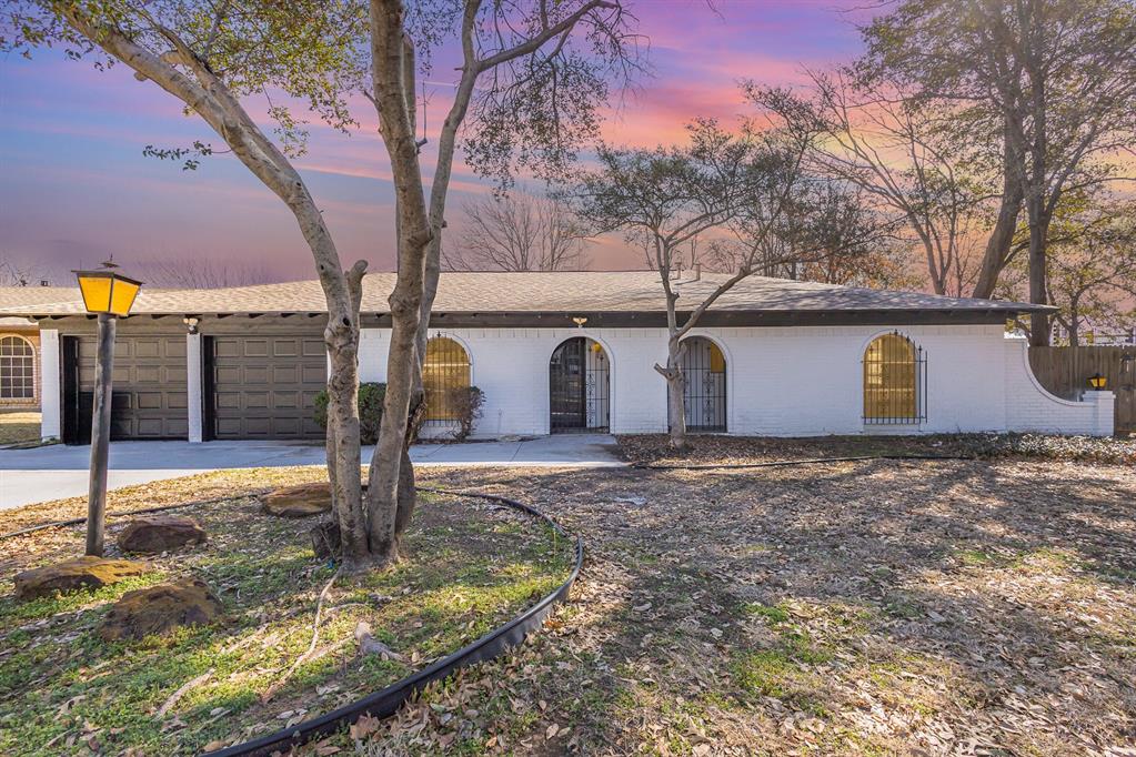 800 Overhill Court Property Photo