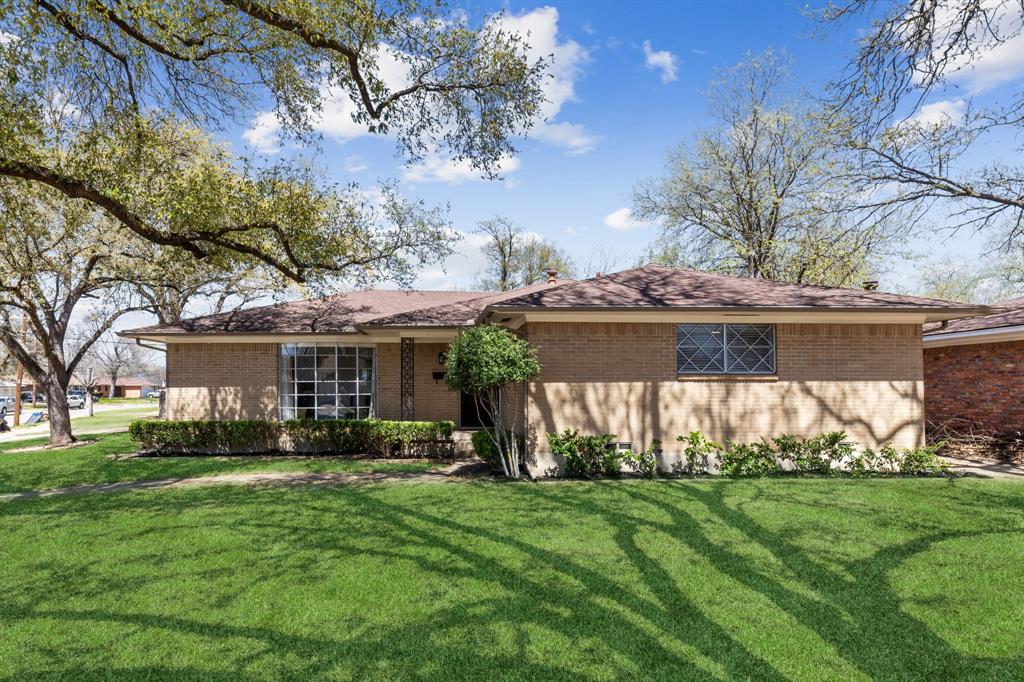 1716 Greendale Drive Property Photo 1