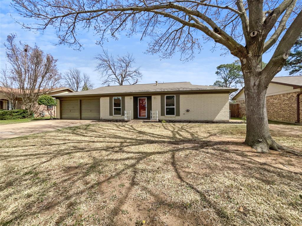 2417 Monterrey Street Property Photo 1
