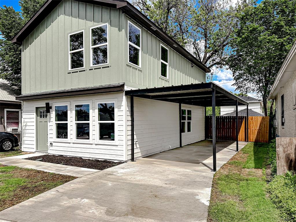 1405 South Freeway Property Photo