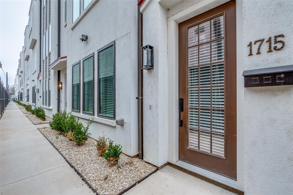 1715 Novela Way Property Photo