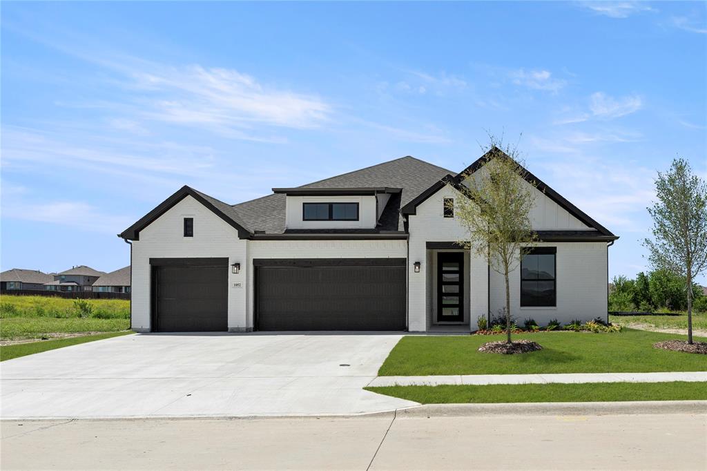 1052 Bingham Way Property Photo 1