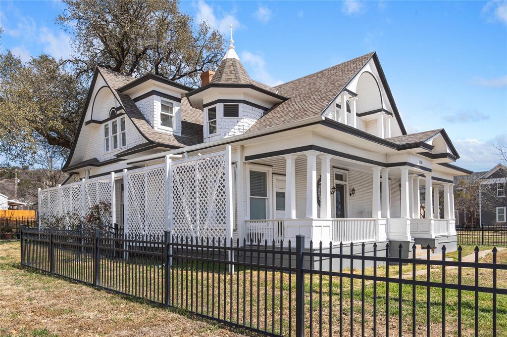 Santa Anna Real Estate Listings Main Image