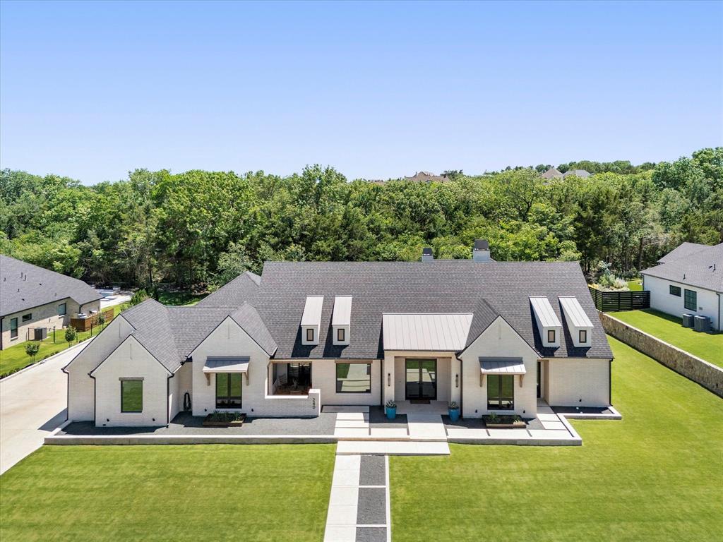 Picture of 240 St Andrews Drive
