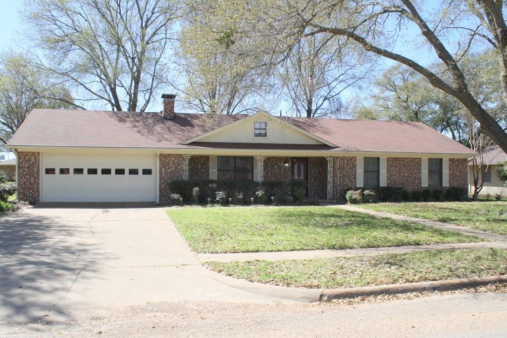 109 W Jeter Street Property Photo