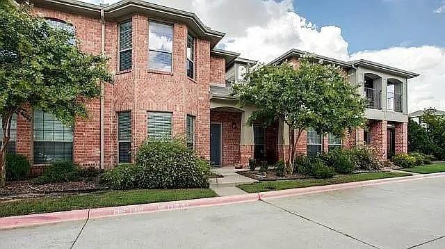 575 S Virginia Hills Drive Property Photo