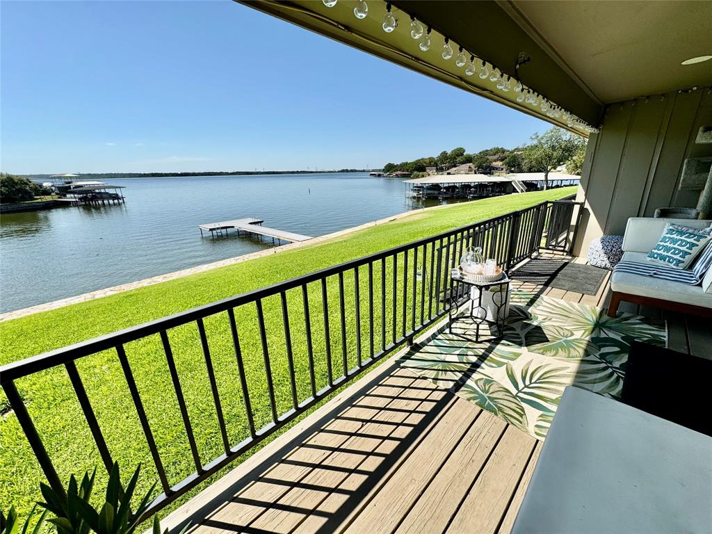 5238 Country Club Drive Property Photo