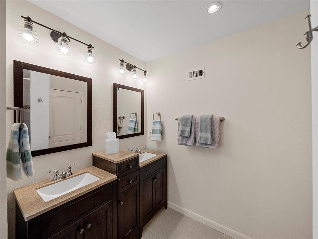 1435 Lamp Post Lane Property Photo 16