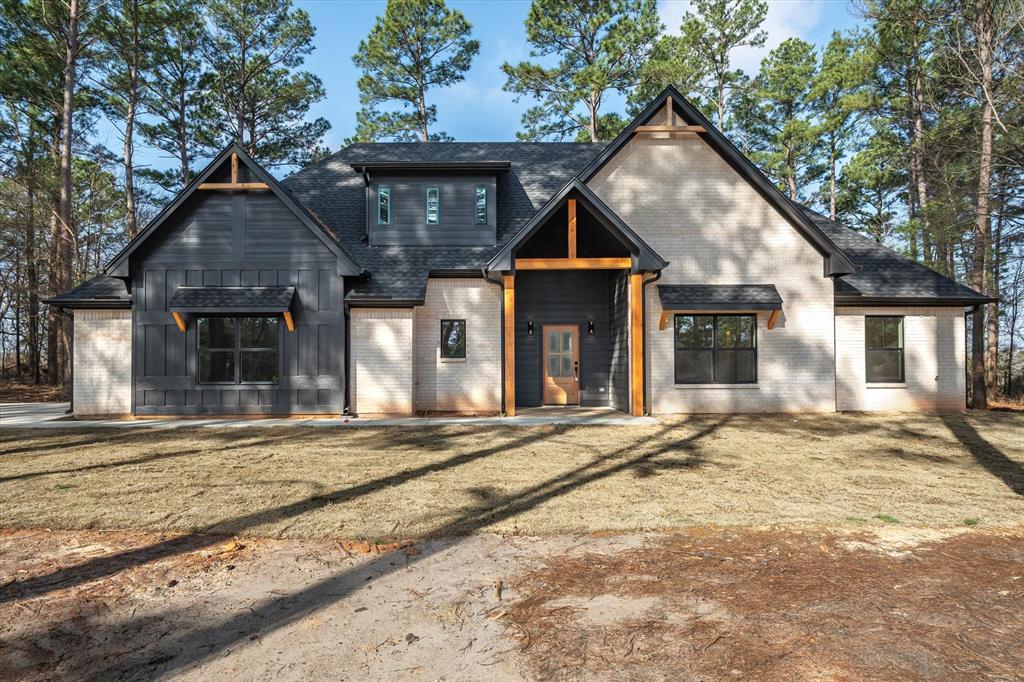 Van Isd Real Estate Listings Main Image