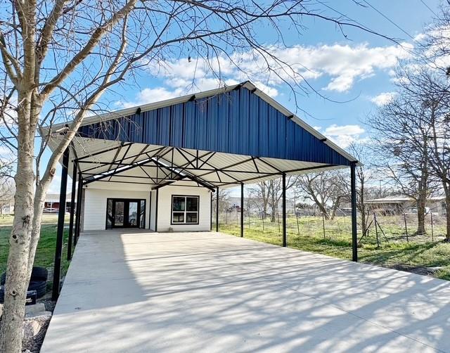 Walnut Springs Real Estate Listings Main Image