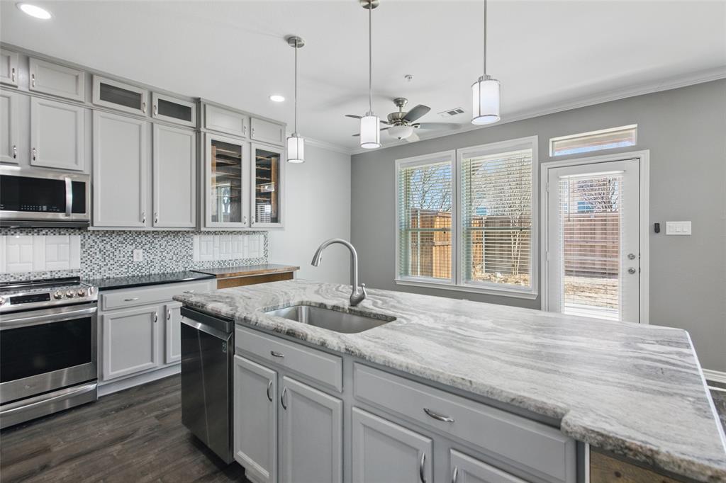 7204 Verdi Way Property Photo