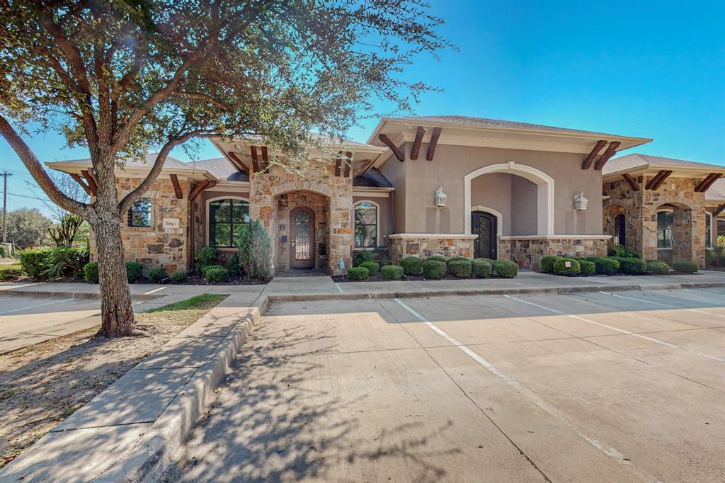 8821 Davis Boulevard Property Photo