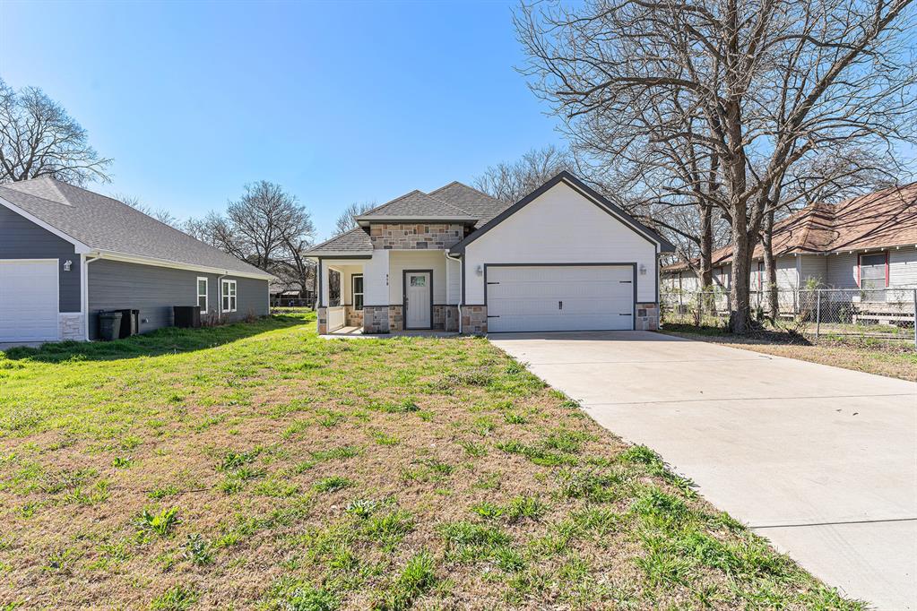 918 E Elm Street Property Photo