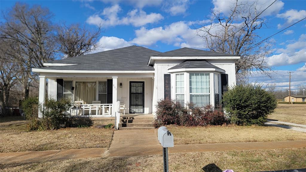 807 Williams Street Property Photo