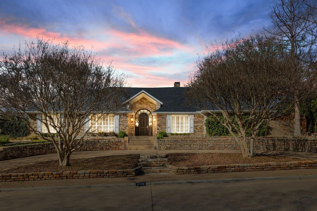 9305 Moss Trail Property Photo