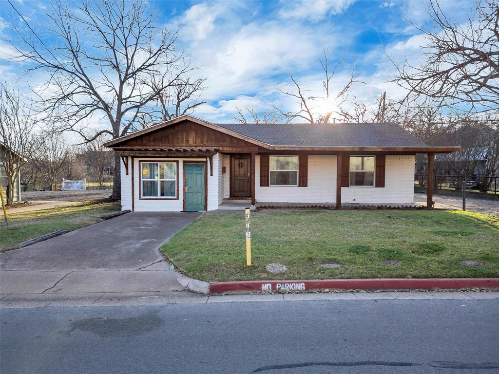 212 N Crockett Street Property Photo 40