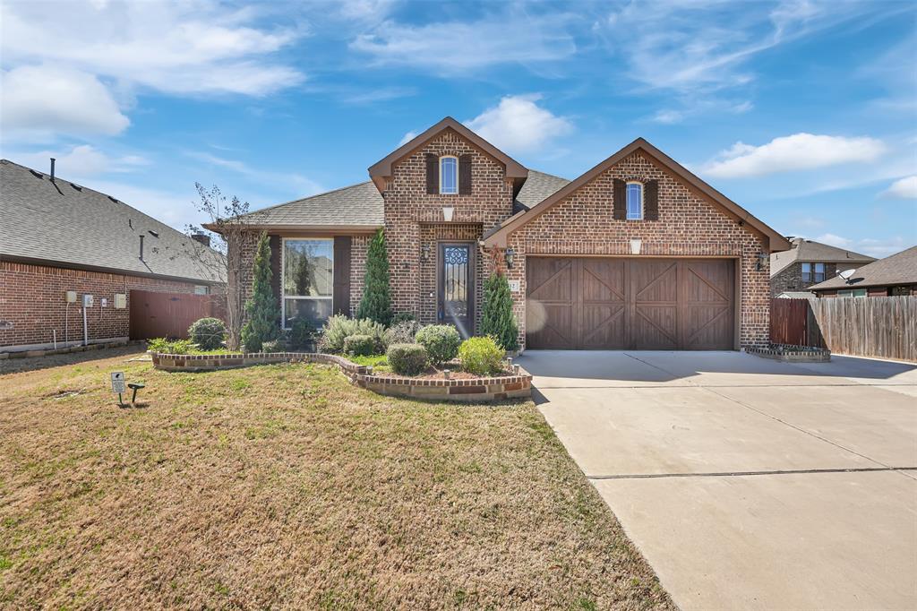 512 Carnation Lane Property Photo
