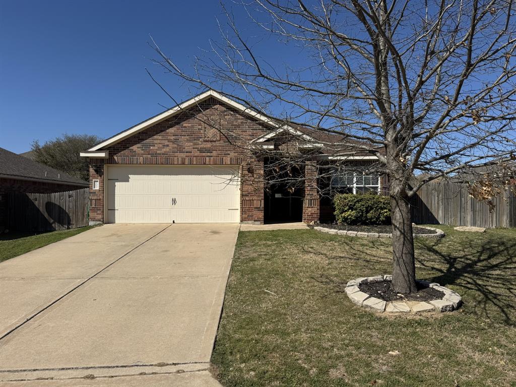 107 Cowpoke Court Property Photo