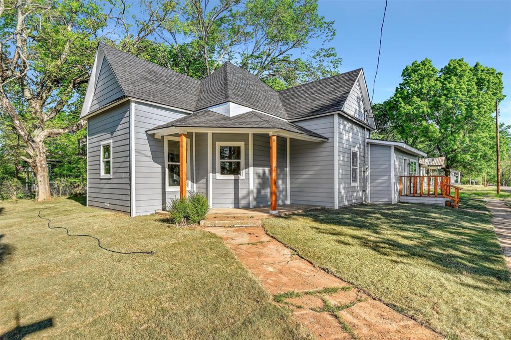 702 S 4th Street Property Photo