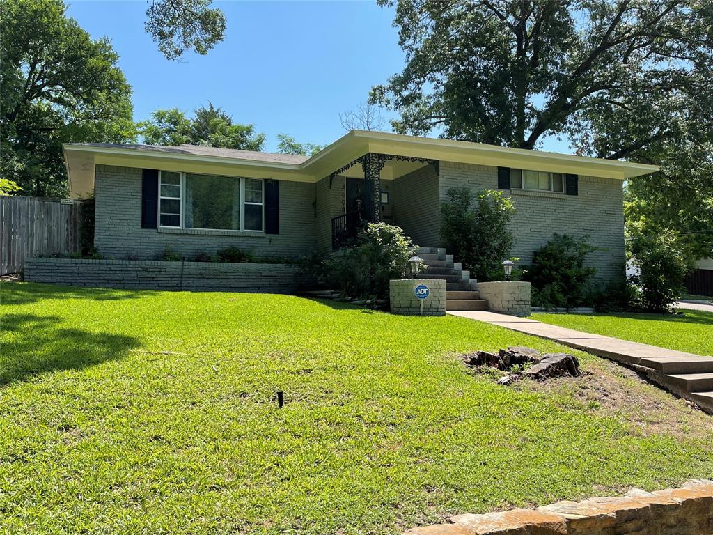 3608 Oak Creek Circle Property Photo