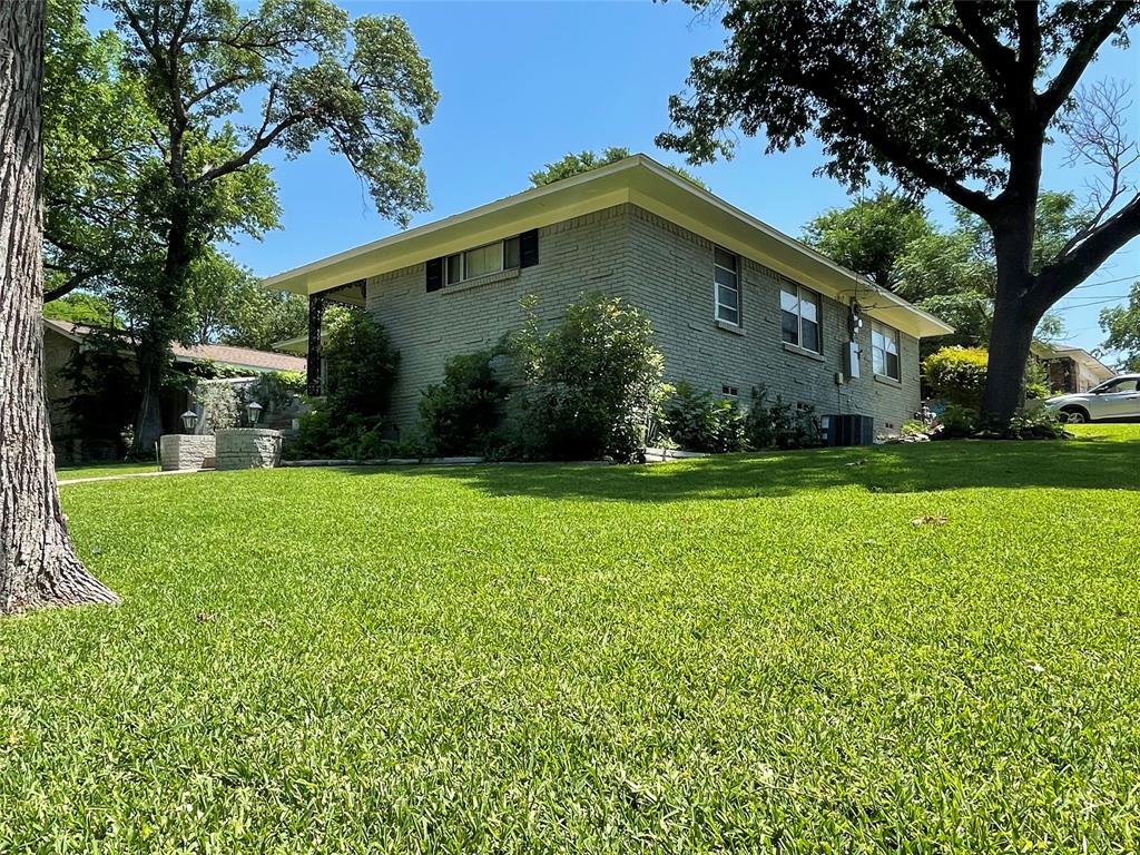 3608 Oak Creek Circle Property Photo 1