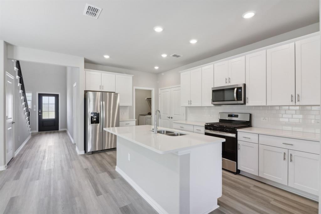 974 Dayflower Court Property Photo