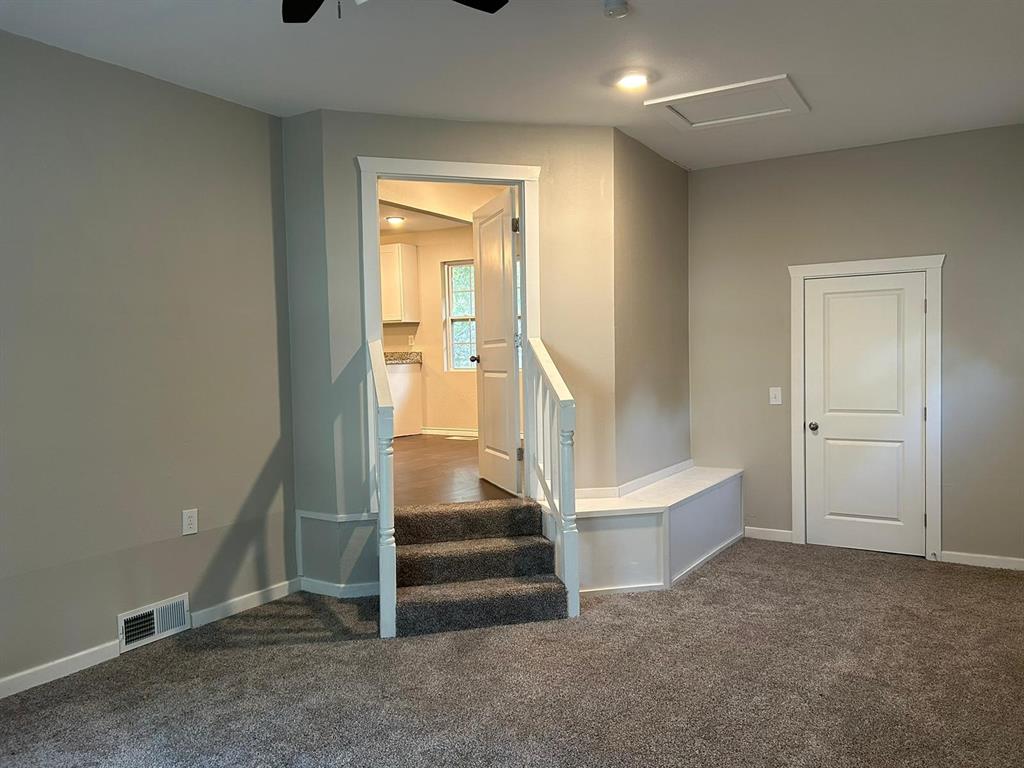 112 Elm Street Property Photo 7