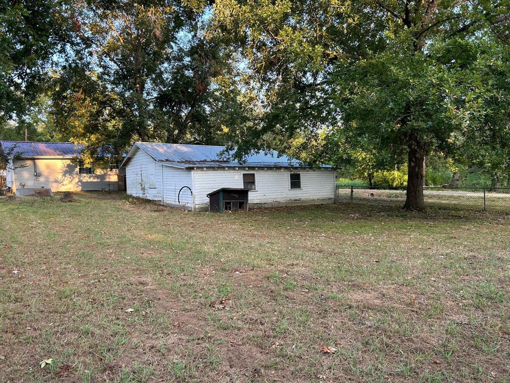112 Elm Street Property Photo 19