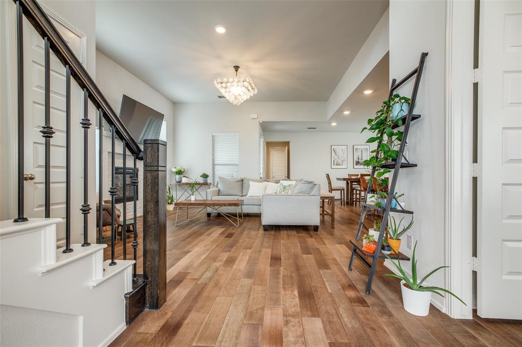 707 Brenham Avenue Property Photo