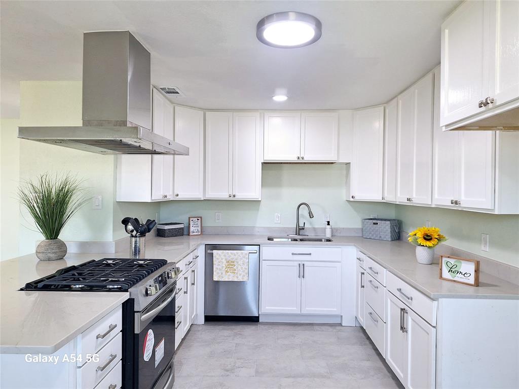 4260 Wilshire Boulevard Property Photo