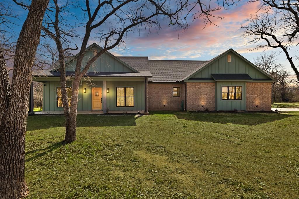 230 Silver Lakes Drive Property Photo
