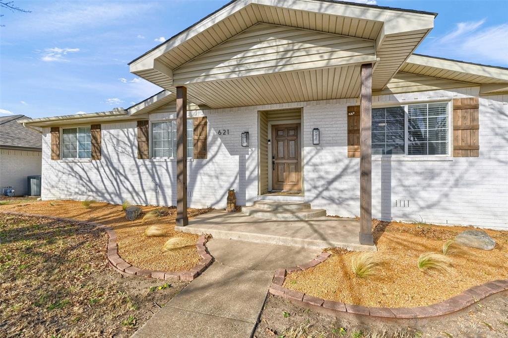 621 S Arizona Drive Property Photo