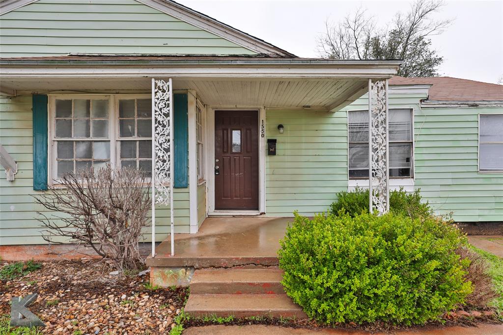 1550 Green Street Property Photo