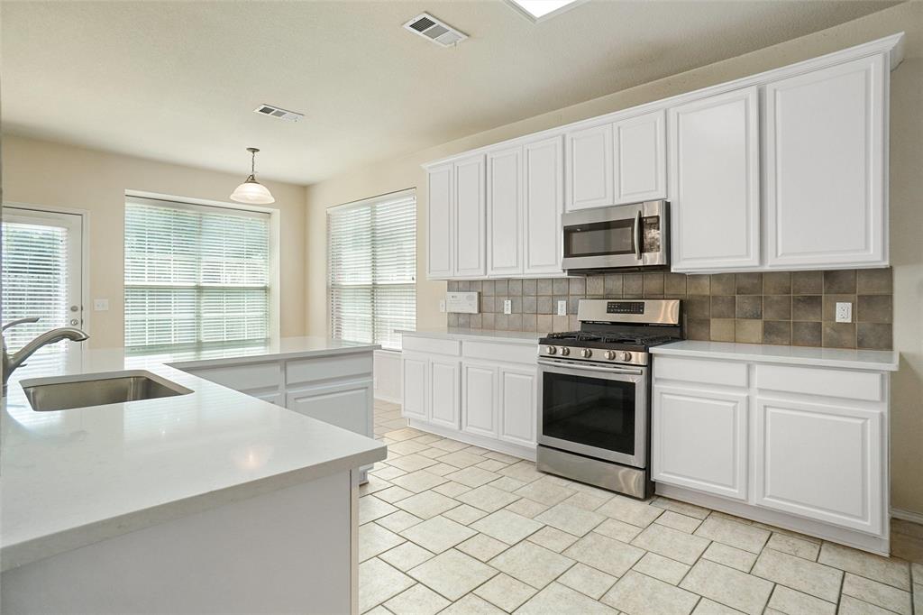 10028 Jessica Street Property Photo 1