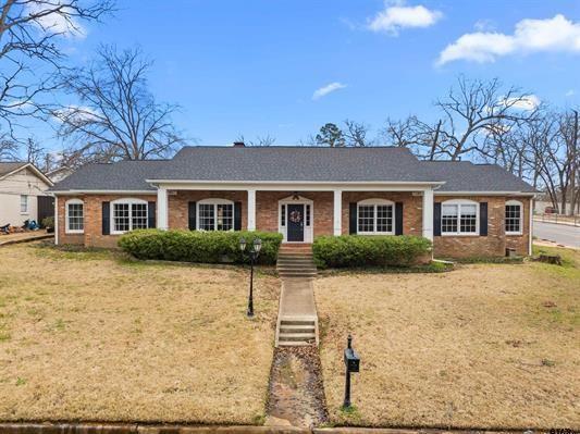 1401 Sequoia Drive Property Photo