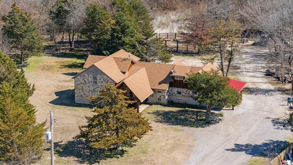 136 Oak Creek Drive Property Photo