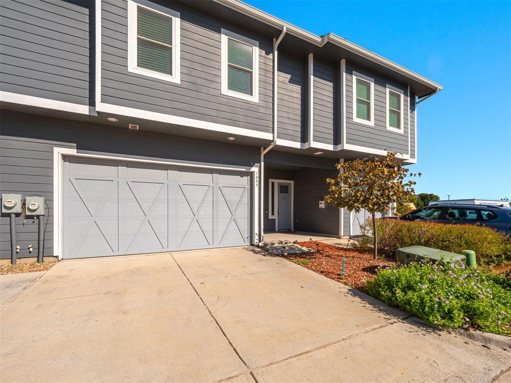 1045 17th Street Property Photo