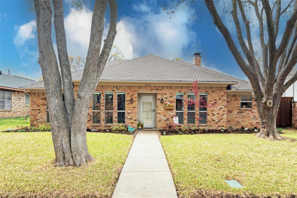 1906 Vassar Drive Property Photo