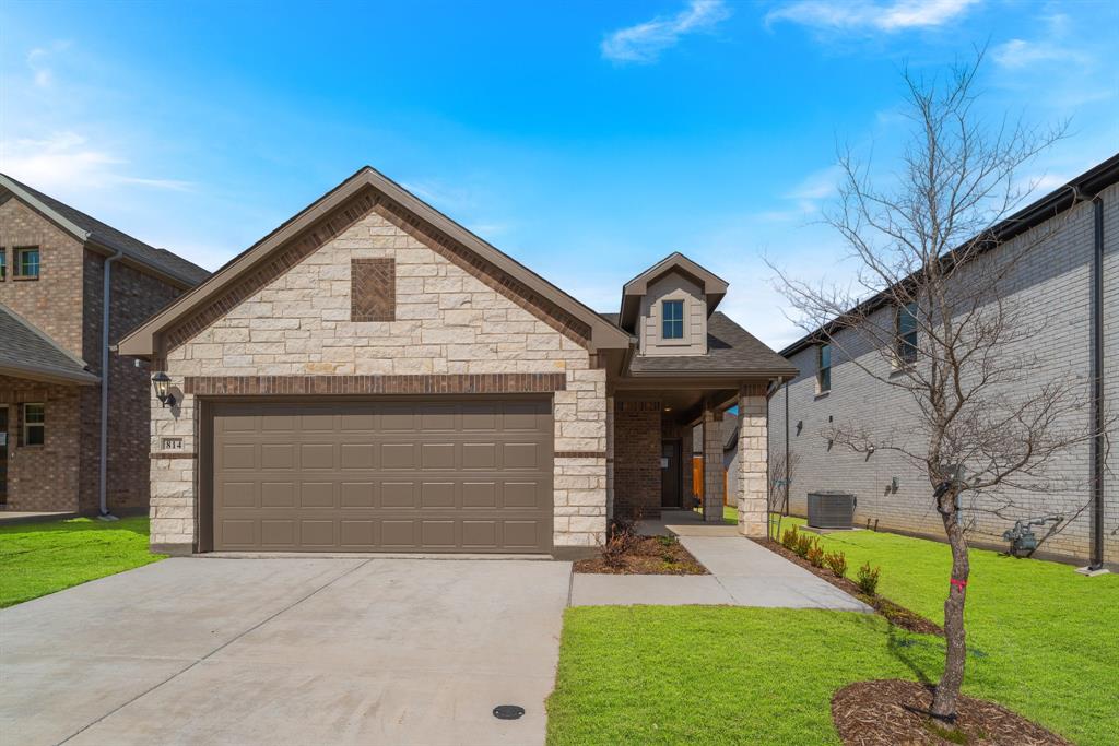 814 Rosemary Hill Drive Property Photo