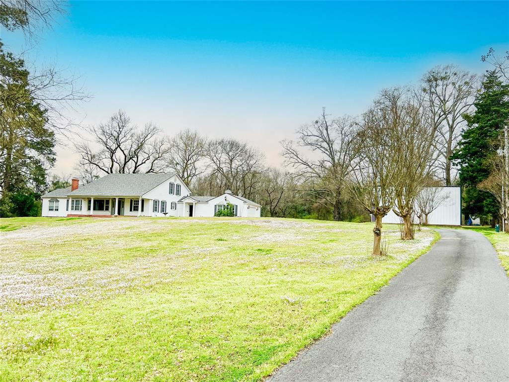 3025 Old Mooringsport Road Property Photo