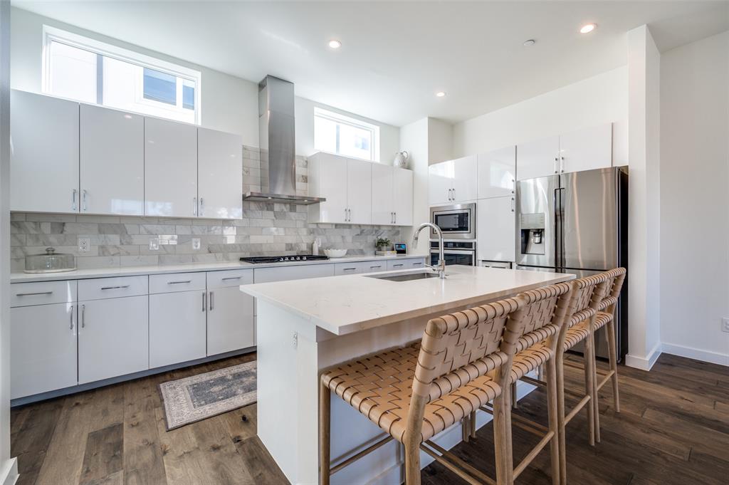 4545 Bowser Avenue Property Photo