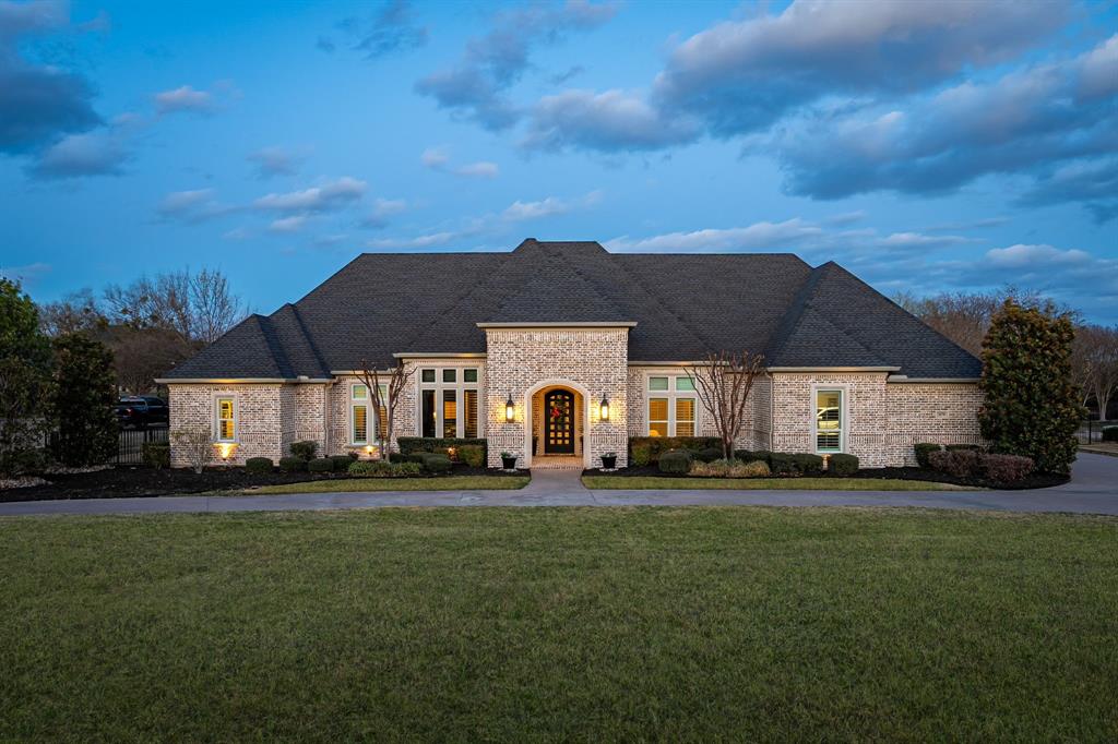 1070 Broadmoor Lane Property Photo
