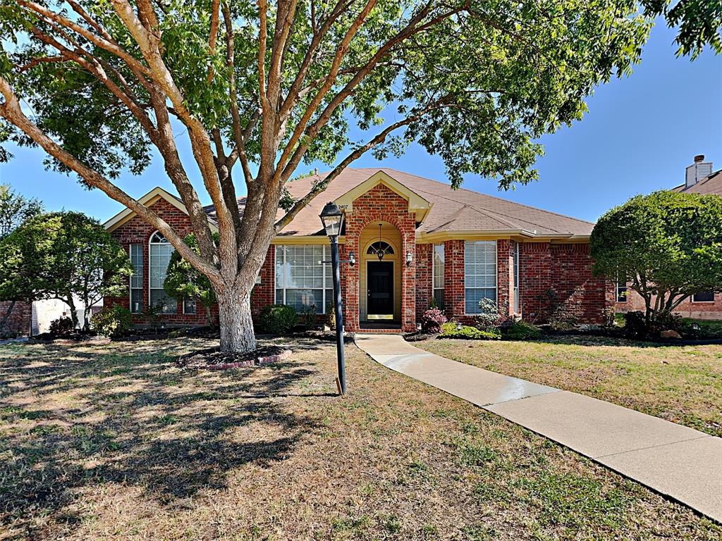2407 Brookchase Dr Drive Property Photo