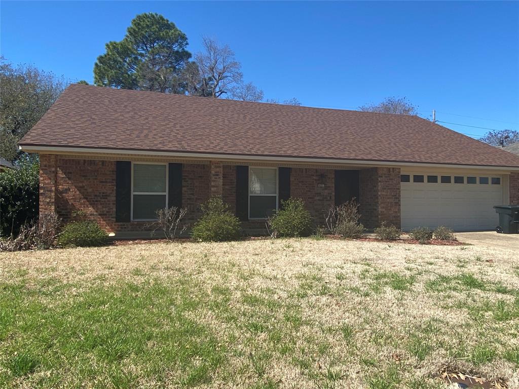 421 Oakwood Street Property Photo
