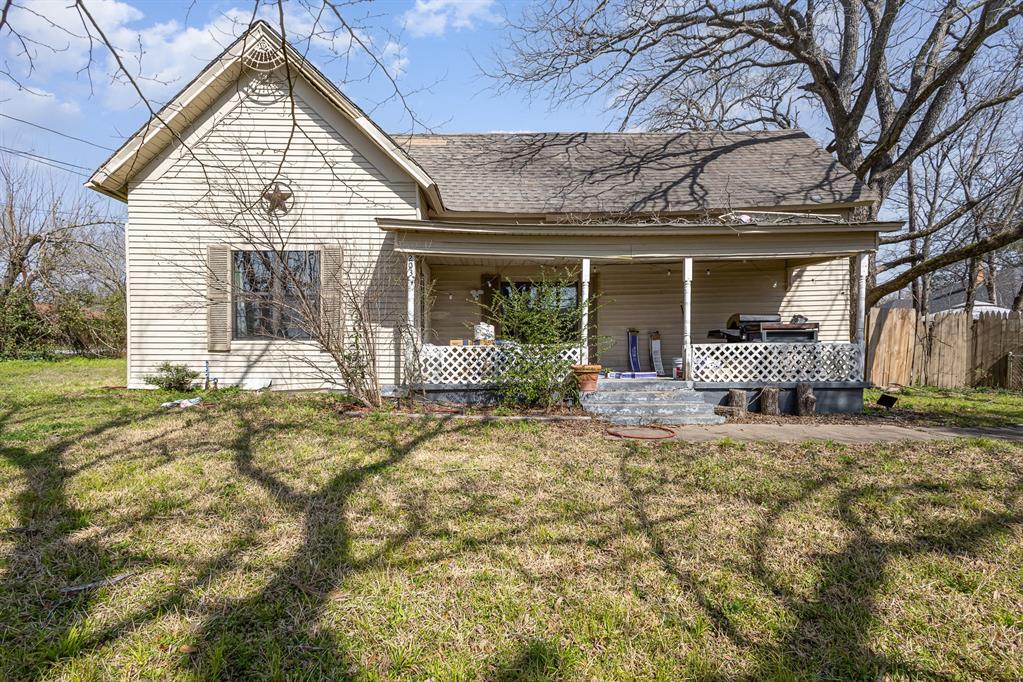 203 S Dallas Street Property Photo