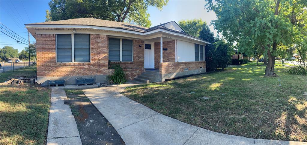 2405 Highwood Drive Property Photo