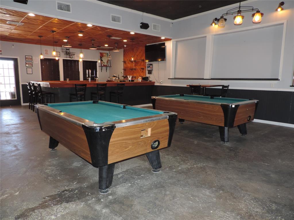 112 S Austin Property Photo 11
