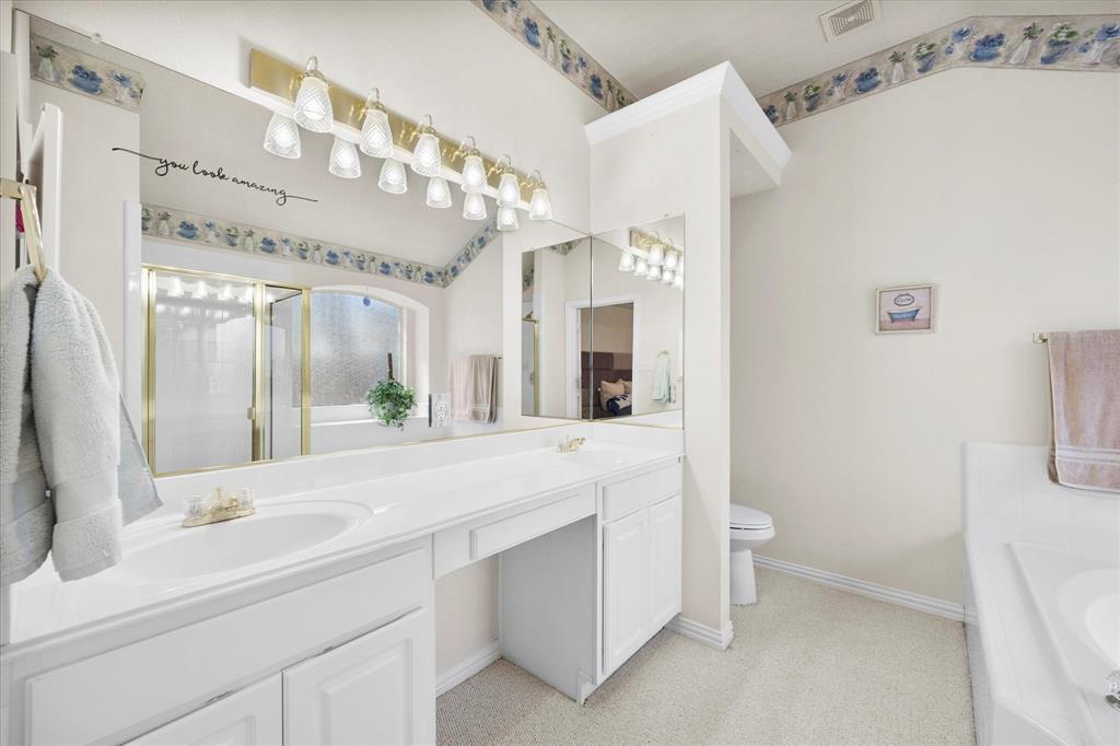 2437 Folkstone Way Property Photo 17