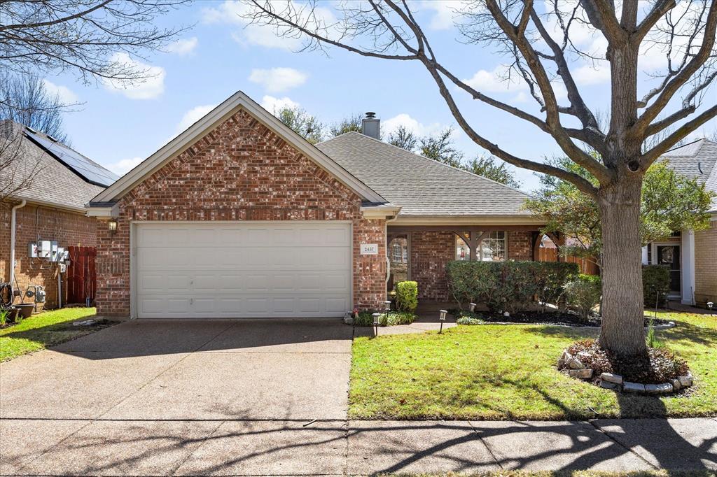 2437 Folkstone Way Property Photo 29